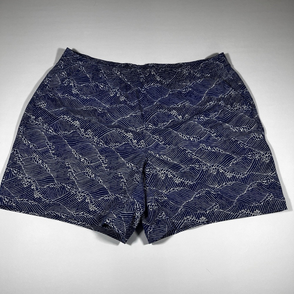 Lands End Shorts Womens 16P Blue Wave Ocean Pattern Pull On Elastic Wasit